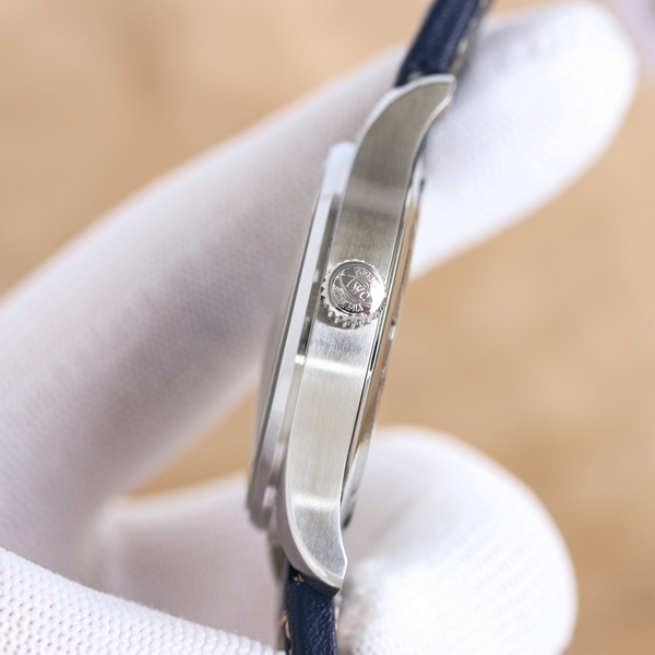 アイ・ダブリュー・シー角部分ディテール